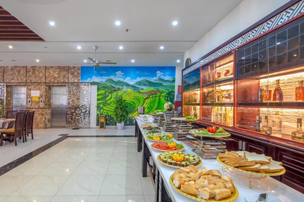 Tay Bac Hotel Da Nang Bagian luar foto