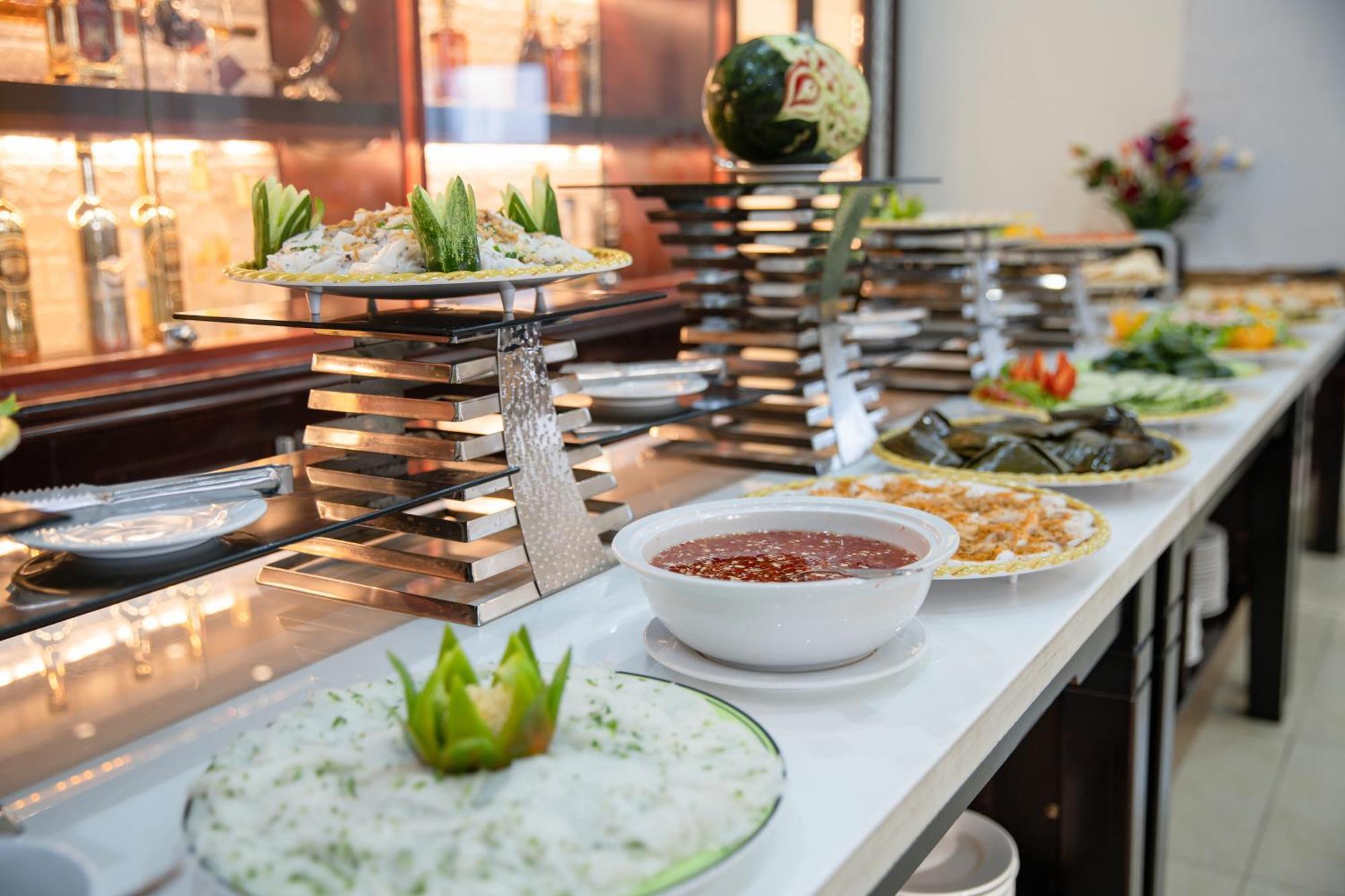 Tay Bac Hotel Da Nang Bagian luar foto