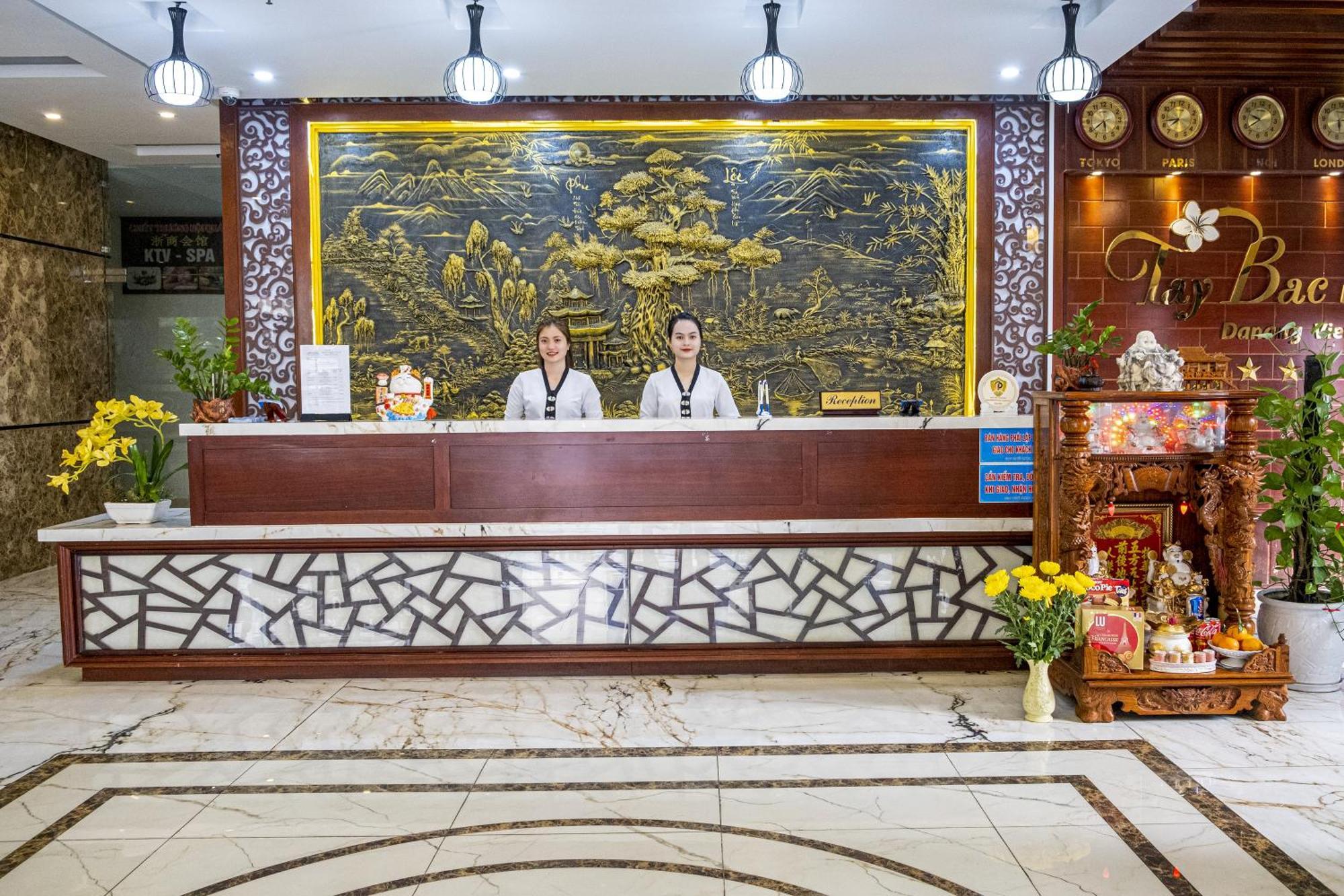 Tay Bac Hotel Da Nang Bagian luar foto